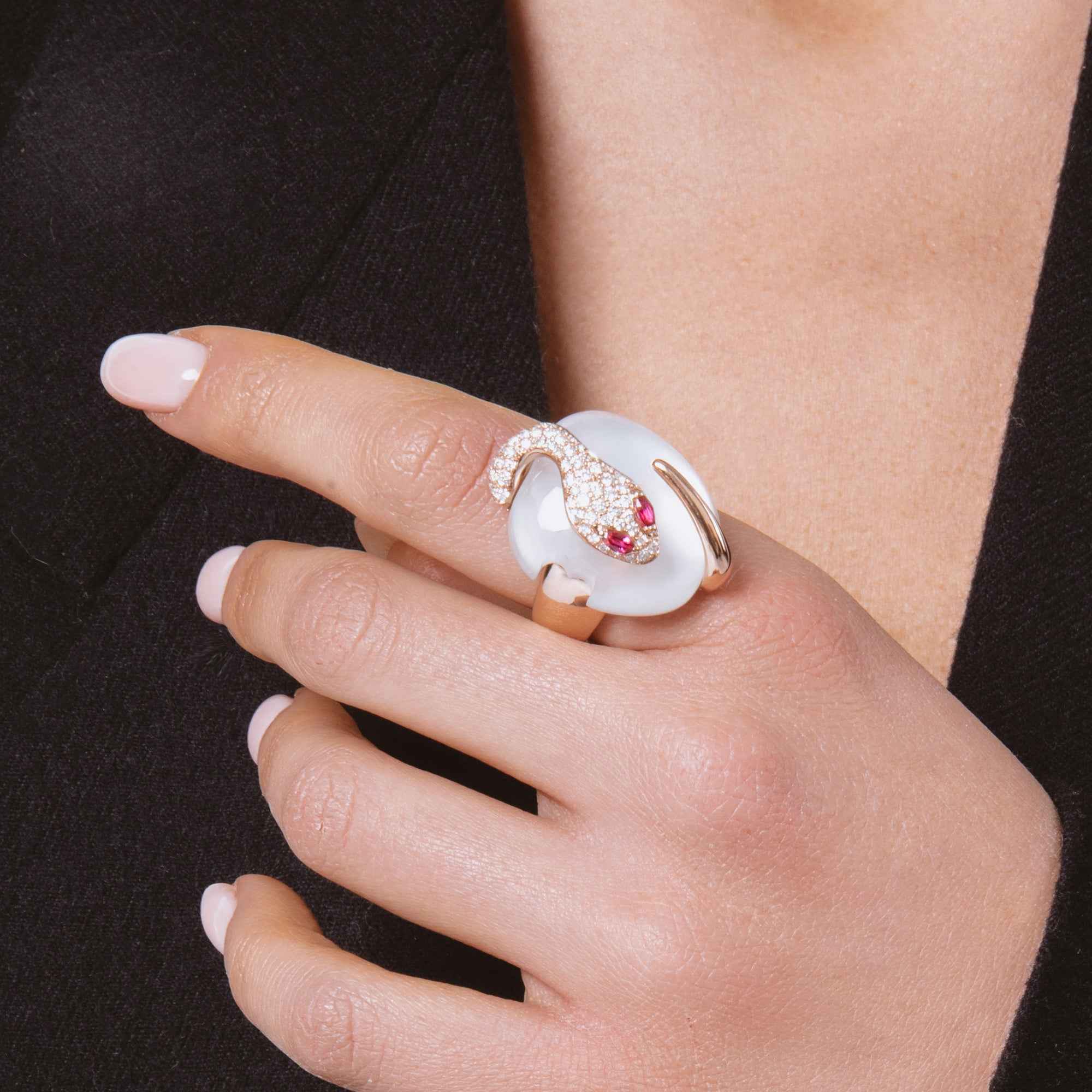 ANELLO MALAFEMMINA GRANDE CON PAVE' ANELLO MALAFEMMINA GRANDE CON PAVE'