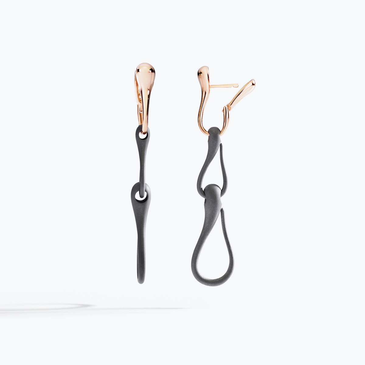 ELIKA CHAIN EARRINGS TITANIUM & GOLD