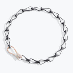 ELIKA LARGE CHAIN TITANIUM & PAVÈ