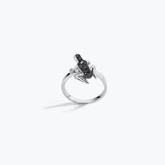 KISSING FROG RING