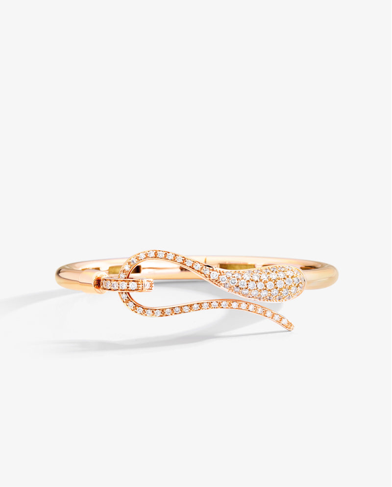 Avvolgente e raffinato: il nuovo bracciale Elika