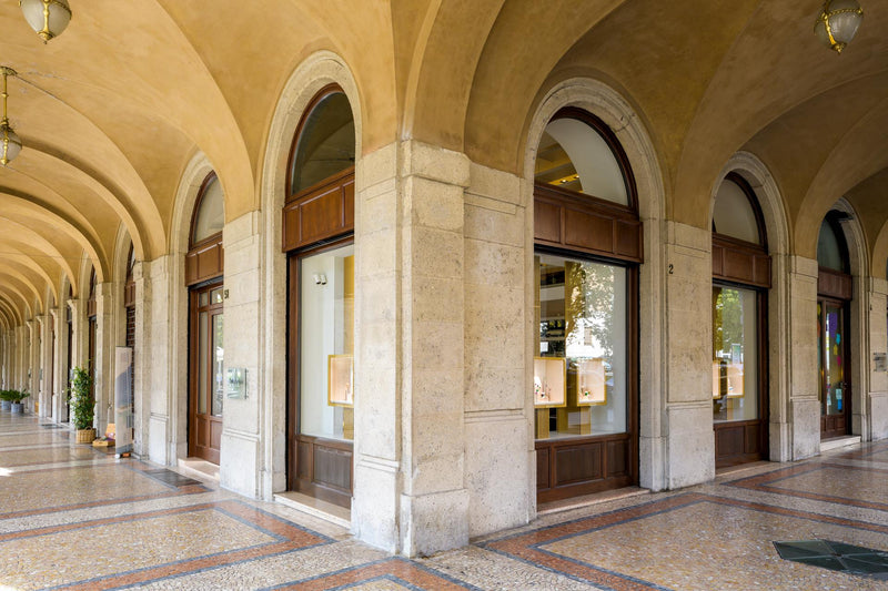 Il lusso prezioso di Dada Arrigoni si veste del design Lago